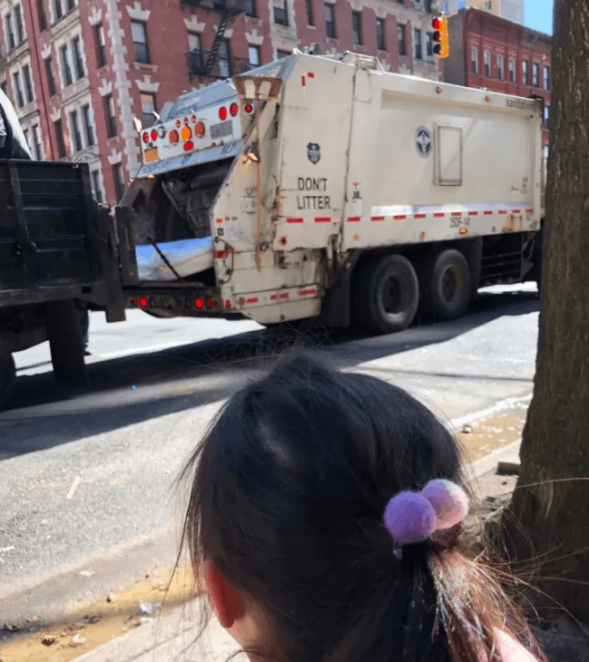 My daughter wants to be a garbage truck driver when grow up, What can I do to support her dream? - Cykapu